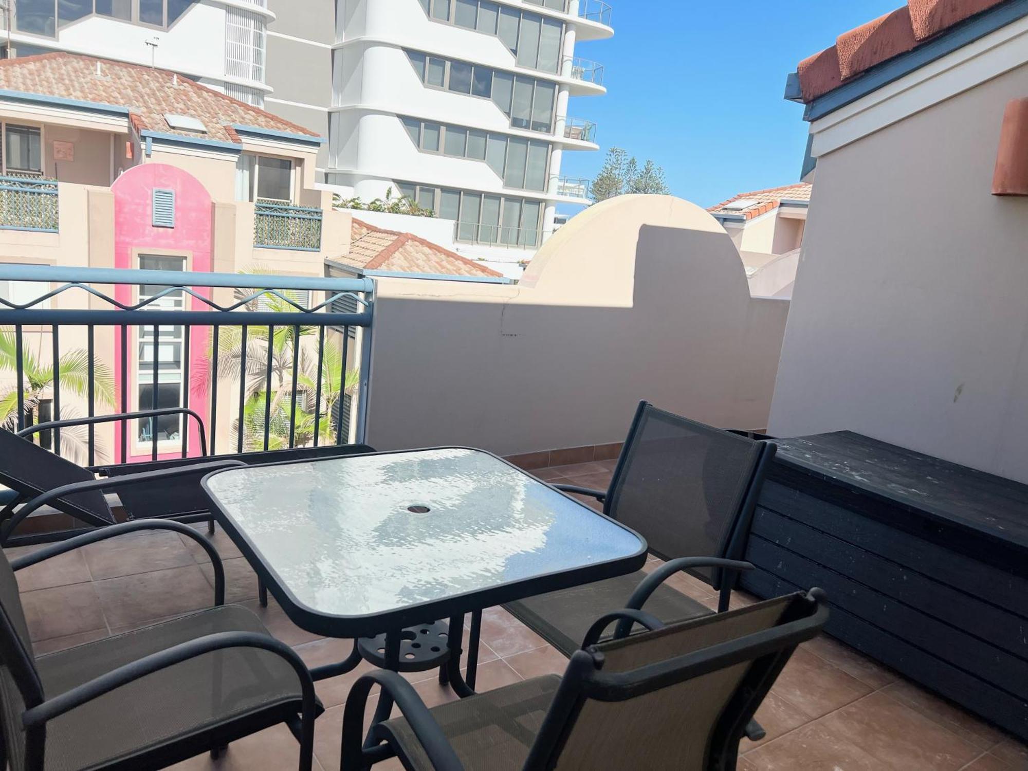 Montego Sands Resort Gold Coast Exterior photo
